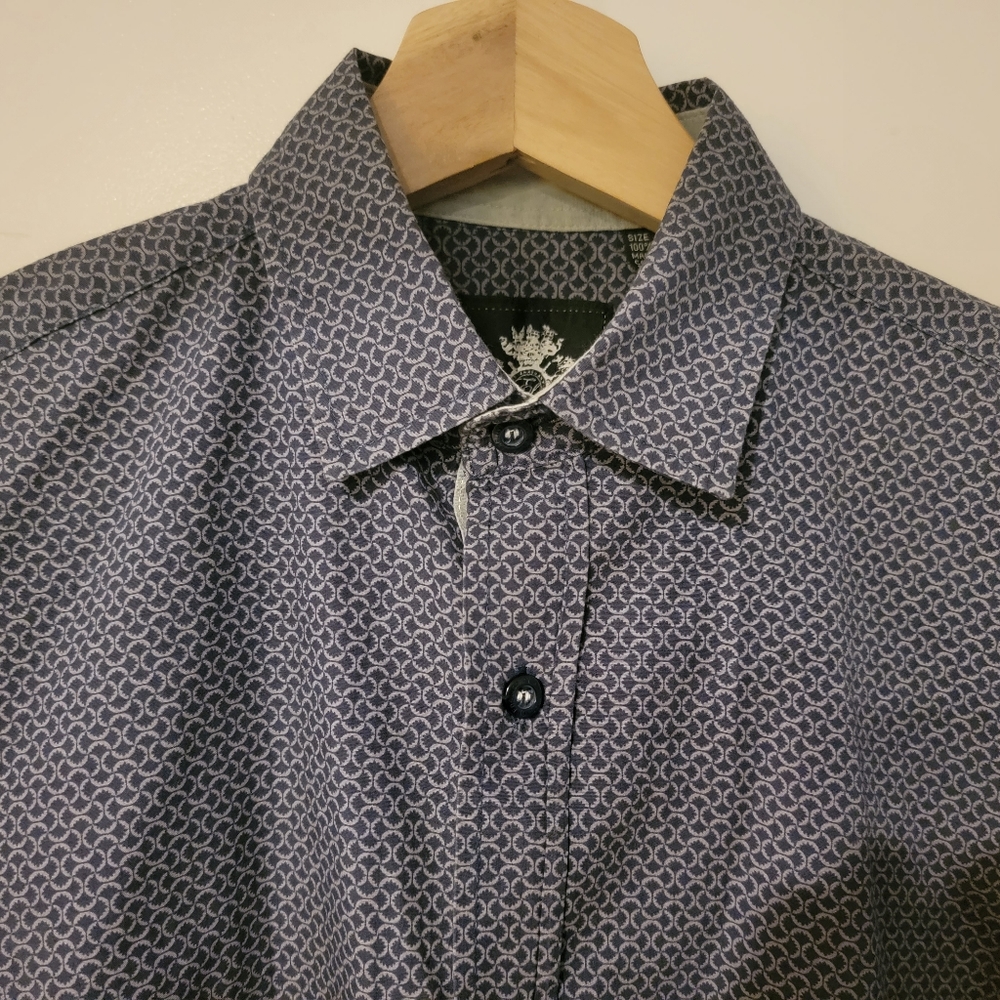 English Laundry size small button down long sleeved shirt